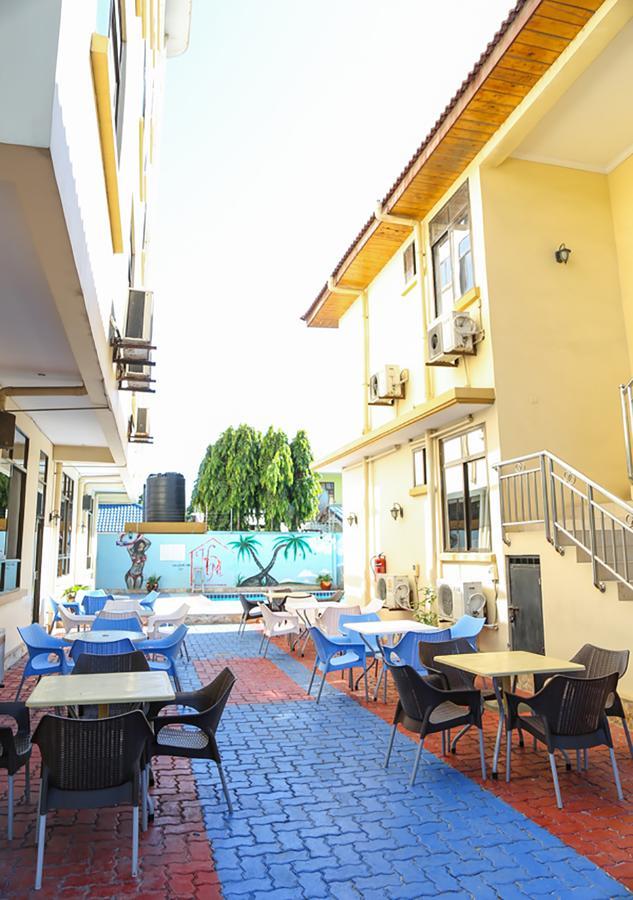 Hotel De Mag Dar es Salaam Esterno foto