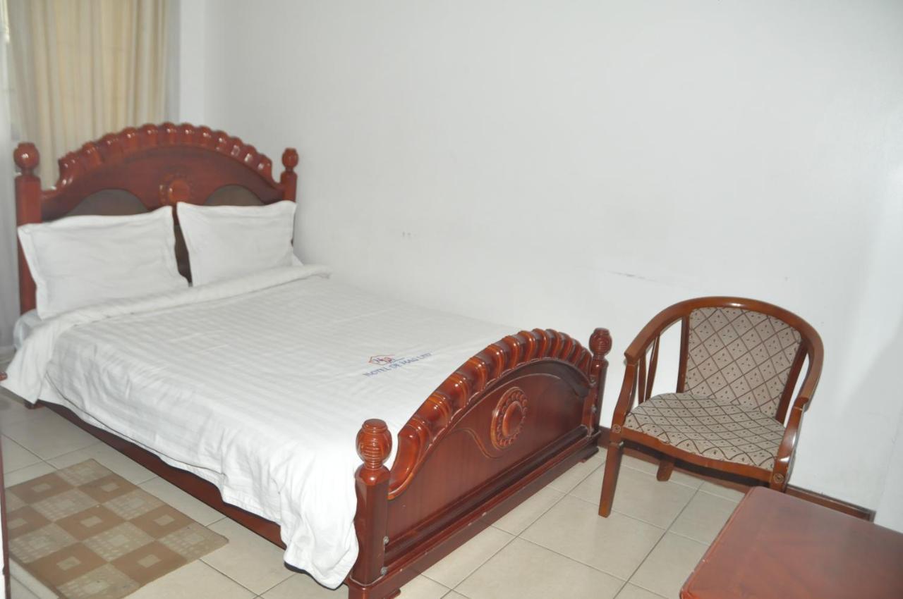 Hotel De Mag Dar es Salaam Esterno foto